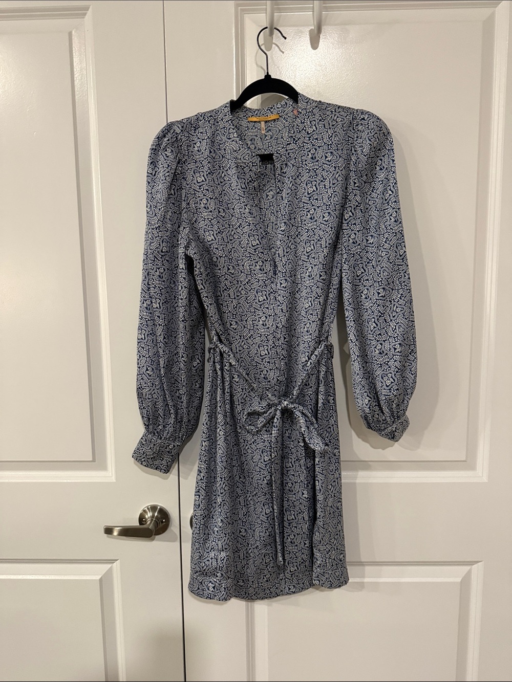 Blue Patterned Long-Sleeve Tie-Waist Dress